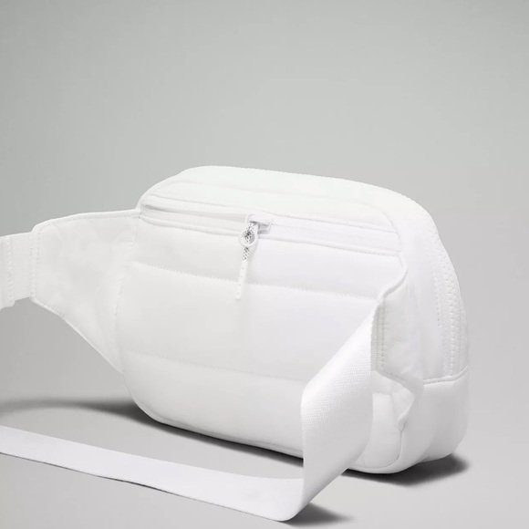 Lululemon Wunder Puff 2L Large Everywhere Belt Bag - Picture 4 of 5